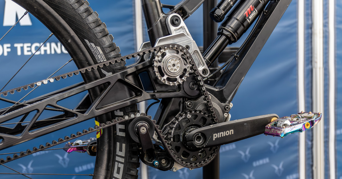 Pinion SmartShift on Gamux Prototype DH Bike The Hub Mountain